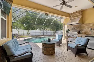 360 Liam Ave, Tarpon Springs, FL 34689 - Photo 3