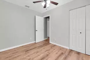 12101 74th St, Largo, FL 33773 - Photo 27