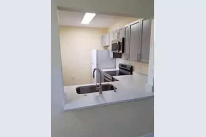 6022 Portsdale Place #202, Riverview, FL 33578 - Photo 5