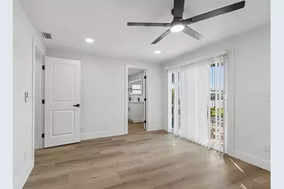 4790 Shore Acres Boulevard NE, Saint Petersburg, FL 33703 - Photo 17
