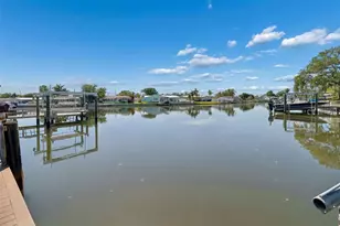 4790 Shore Acres Blvd NE, Saint Petersburg, FL 33703 - Photo 45
