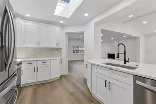 4790 Shore Acres Blvd NE, Saint Petersburg, FL 33703 - Photo 15