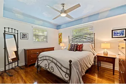 1055 Monticello Boulevard N, Saint Petersburg, FL 33703 - Photo 13