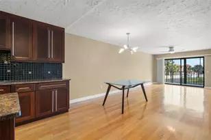 8711 Blind Pass Rd, Saint Petersburg, FL 33706 - Photo 17