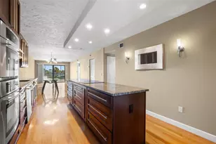 8711 Blind Pass Rd, Saint Petersburg, FL 33706 - Photo 7