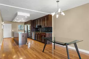 8711 Blind Pass Rd, Saint Petersburg, FL 33706 - Photo 15