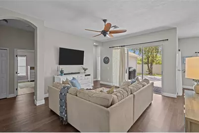 382 Fountainview Circle, Oldsmar, FL 34677 - Photo 11