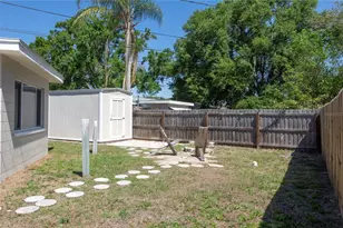 6401 26th Way N, Saint Petersburg, FL 33702 - Photo 21