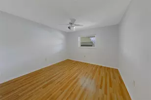 9881 113th St, Seminole, FL 33772 - Photo 21