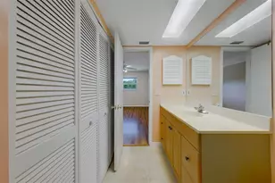 9881 113th St, Seminole, FL 33772 - Photo 19