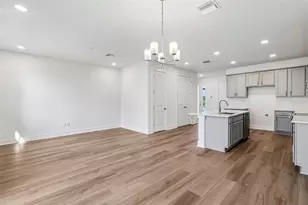 31850 Clover Fin Ct, Wesley Chapel, FL 33545 - Photo 11