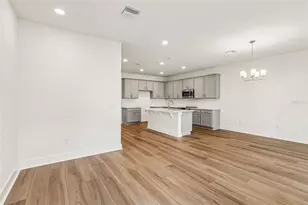 31850 Clover Fin Ct, Wesley Chapel, FL 33545 - Photo 11