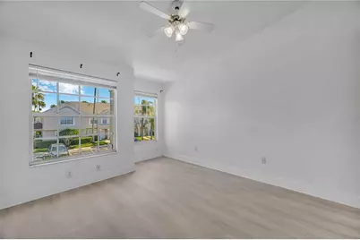 727 Kensington Lake Circle, Brandon, FL 33511 - Photo 37
