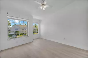 727 Kensington Lake Cir, Brandon, FL 33511 - Photo 37