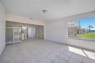 727 Kensington Lake Cir, Brandon, FL 33511 - Photo 53