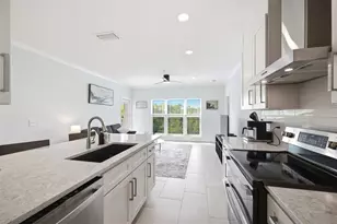 210 3rd Street W, Bradenton, FL 34205 - Photo 15