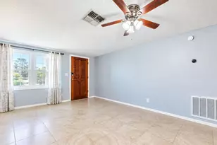 8840 Carmen Ln, Port Richey, FL 34668 - Photo 9