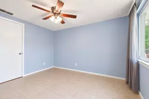 8840 Carmen Ln, Port Richey, FL 34668 - Photo 25