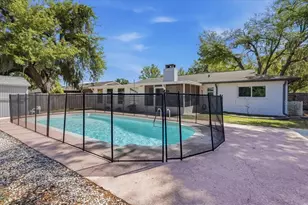 3809 Parkside Dr, Valrico, FL 33594 - Photo 27