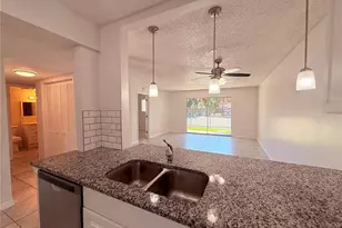 6332 Newtown Cir, Tampa, FL 33615 - Photo 9