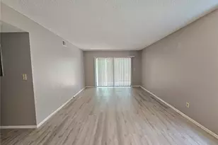 7838 Niagara Ave, Tampa, FL 33617 - Photo 13
