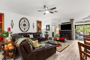 12421 Eastpointe Dr, Dade City, FL 33525 - Photo 11
