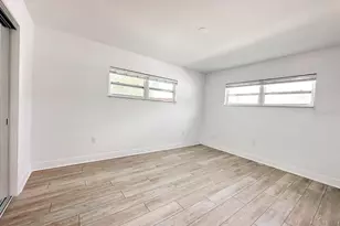 11295 1st St E, Treasure Island, FL 33706 - Photo 45