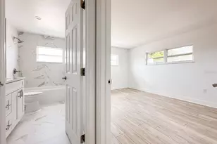 11295 1st St E, Treasure Island, FL 33706 - Photo 13
