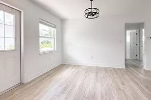 11295 1st St E, Treasure Island, FL 33706 - Photo 11