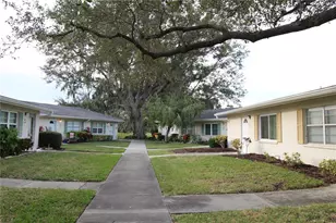 2202 Clubhouse Dr, Sun City Center, FL 33573 - Photo 3