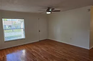 14602 Pine Glen Cir, Lutz, FL 33559 - Photo 7