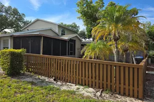 14602 Pine Glen Cir, Lutz, FL 33559 - Photo 5