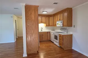 14602 Pine Glen Cir, Lutz, FL 33559 - Photo 11