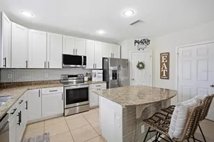 4711 Chatterton Way, Riverview, FL 33578 - Photo 5