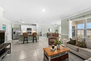 2411 Mizner Bay Ave, Bradenton, FL 34208 - Photo 5