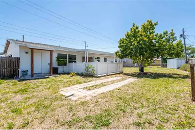 2741 37th Street S, Saint Petersburg, FL 33711 - Photo 31