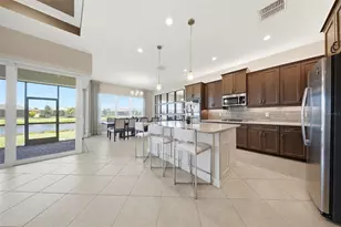 15528 Corona Del Mar Dr, Wimauma, FL 33598 - Photo 3