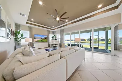 15528 Corona Del Mar Drive, Wimauma, FL 33598 - Photo 11