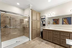 7300 Americana Dr NE, Saint Petersburg, FL 33702 - Photo 31