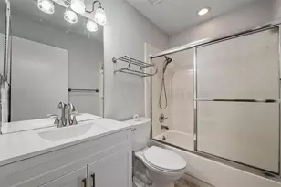 214 Gloucester Blvd, Sun City Center, FL 33573 - Photo 29