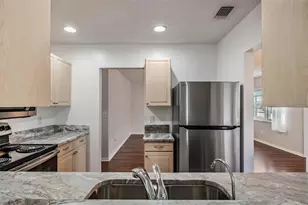 214 Gloucester Blvd, Sun City Center, FL 33573 - Photo 15