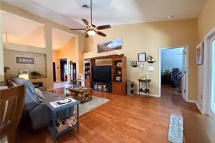 3350 Laurelwood Ct, Tarpon Springs, FL 34688 - Photo 11