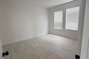 312 Peacock Springs Ct, Groveland, FL 34736 - Photo 5