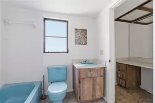 8221 Riverside Dr NE, Saint Petersburg, FL 33702 - Photo 17