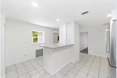 5136 68th Street N #B, Saint Petersburg, FL 33709 - Photo 13