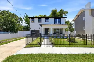 1044 12th Ave S, Saint Petersburg, FL 33705 - Photo 3