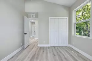 1044 12th Ave S, Saint Petersburg, FL 33705 - Photo 33