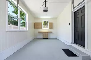 1044 12th Ave S, Saint Petersburg, FL 33705 - Photo 21