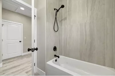 1044 12th Avenue S, Saint Petersburg, FL 33705 - Photo 35