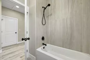 1044 12th Ave S, Saint Petersburg, FL 33705 - Photo 35